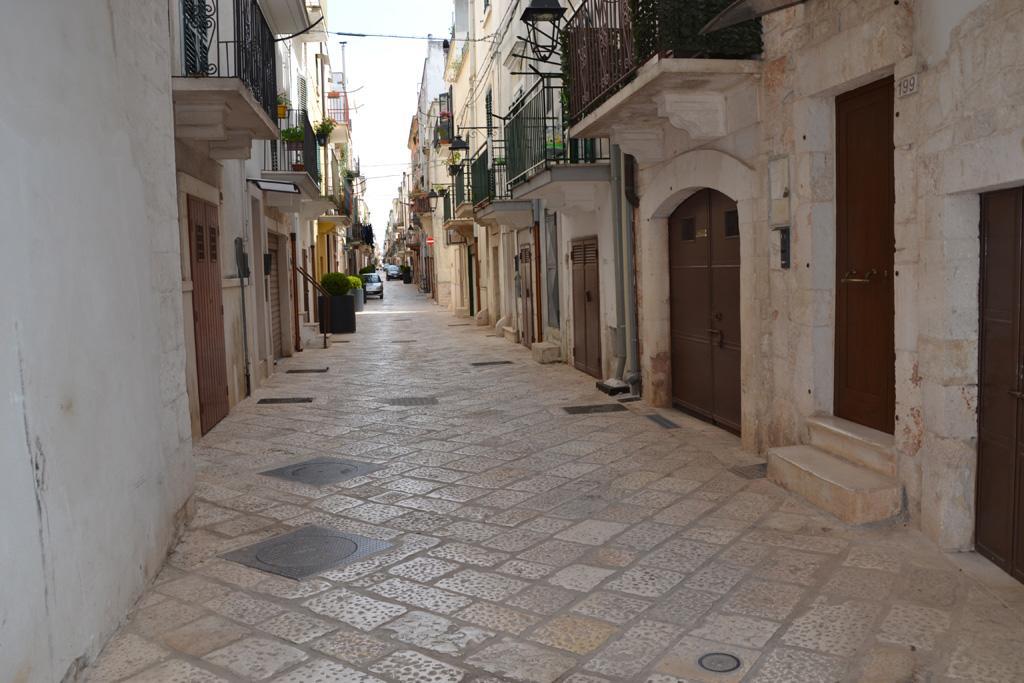 לינה וארוחת בוקר קונברסאנו Dimora Donna Clara מראה חיצוני תמונה